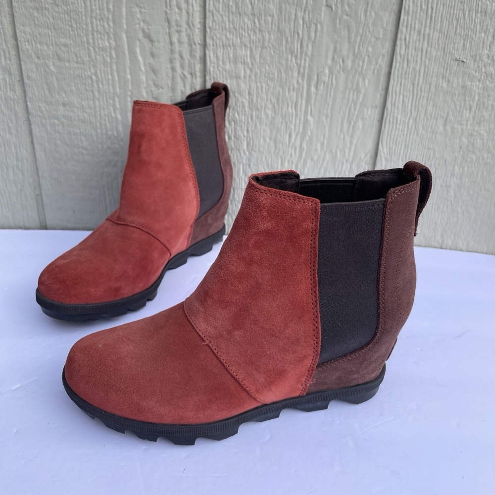 Sorel Joan Of Arctic Chelsea Wedge Carnelian Red & Brown Suede Leather Boots 8.5